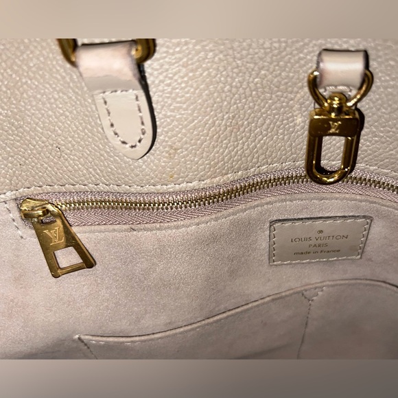 Sold Louis Vuitton Monogram Empreinte On the Go MM Tourterelle/beige. W/dusty - Picture 11 of 13